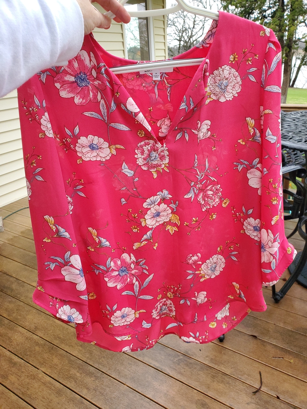 DR2 Pink Floral Split-Neck Blouse